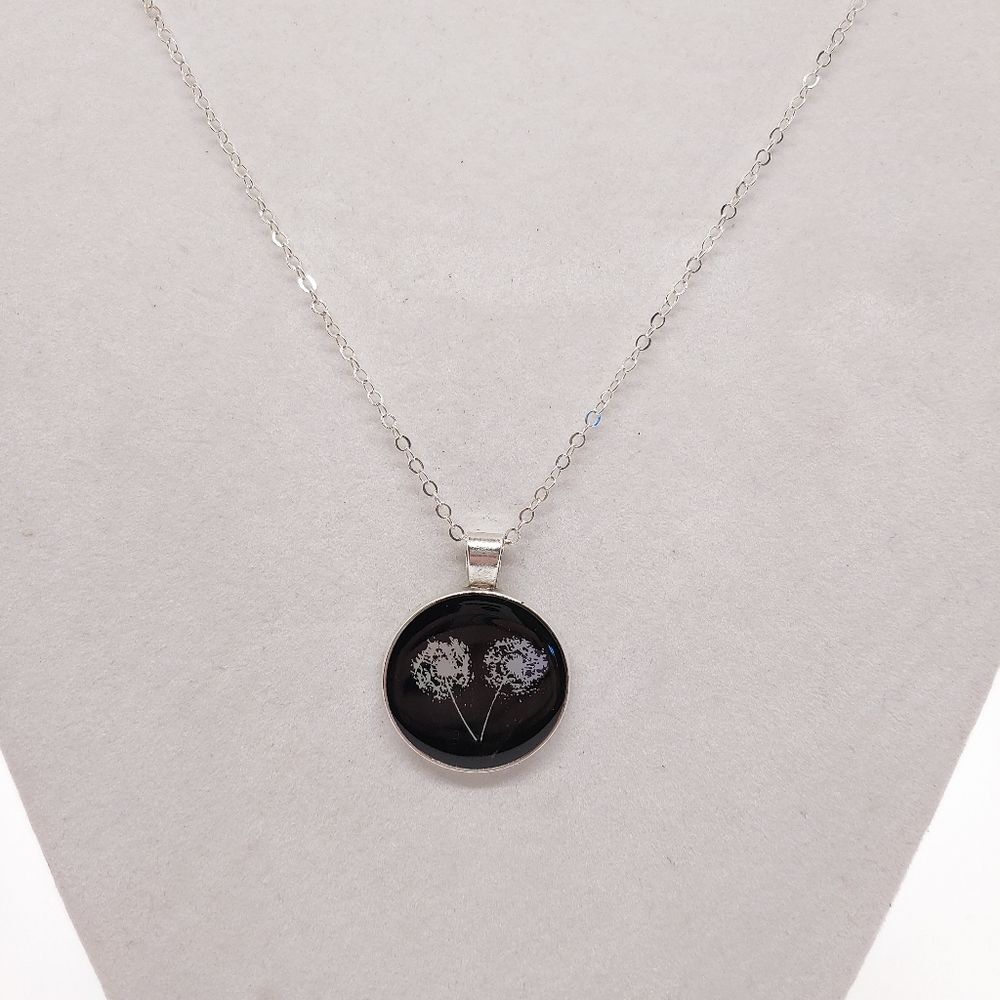 *Sale* Necklace Black Resin w/ Dandelion Flower